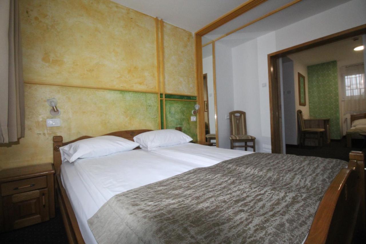 Pansion Stari Grad Hotel Sarajevo Exterior photo