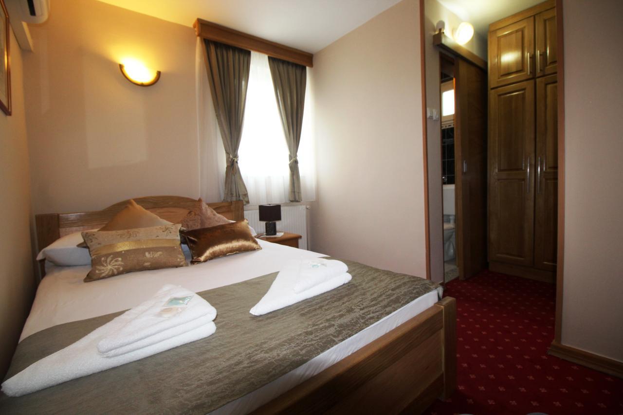 Pansion Stari Grad Hotel Sarajevo Exterior photo